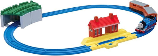 TAKARA TOMY "PLARAIL Thomas the Tank Engine Basic Set" Train Toy 3 years old and up Passes toy safety standards ST Mark certification PLARAIL TAKARA TOMY