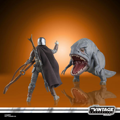Star Wars Vintage Collection Blur & The Mandalorian, The Mandalorian 3.75" Collectible Action Figure 2-Pack
